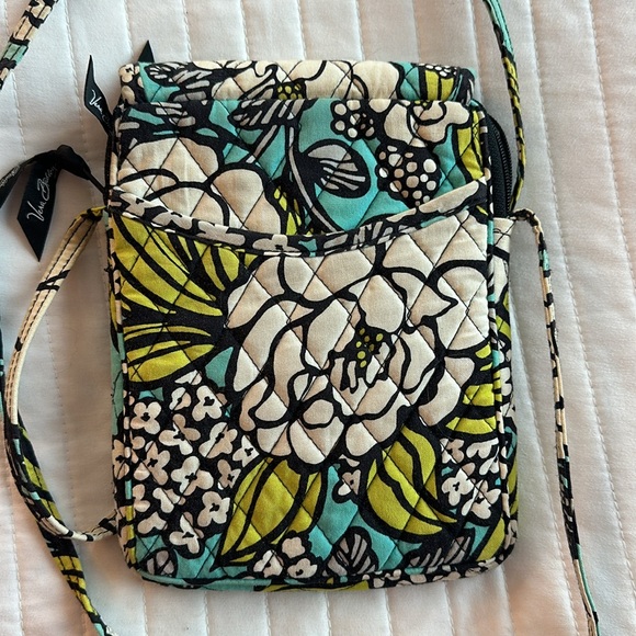 Vera Bradley Crossbody - Picture 6 of 6